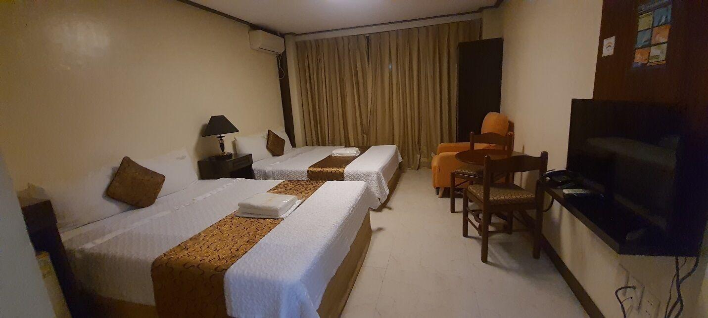 The Shila Philla Hotel 马卡蒂 外观 照片