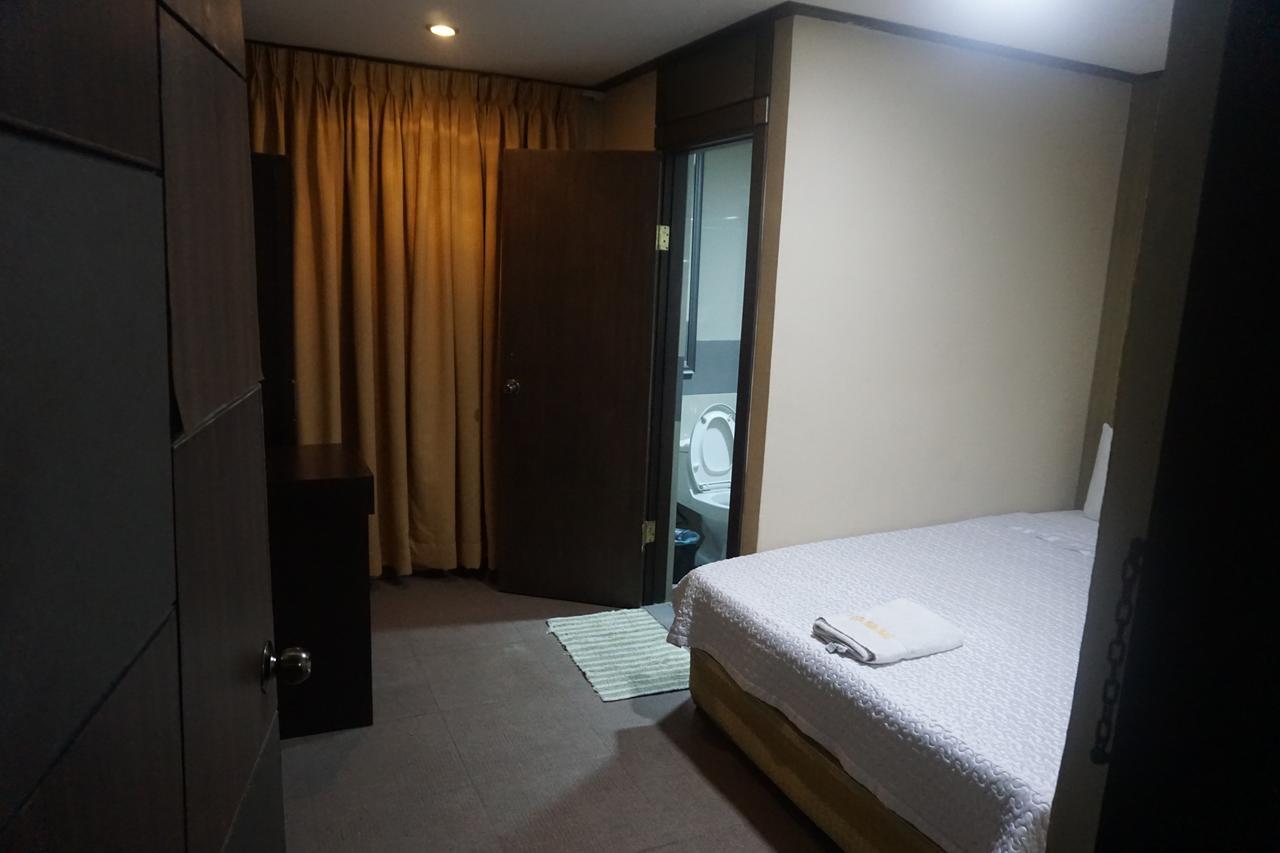 The Shila Philla Hotel 马卡蒂 外观 照片